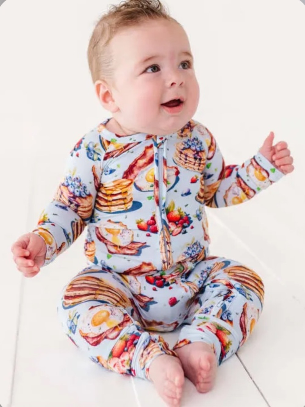 Bums & Roses light Blue Breakfast-Print Zip Front Baby Pajama - Picture 4 of 11